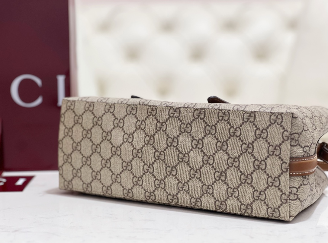 G*u*i emblem tote bag-30*18*11cm