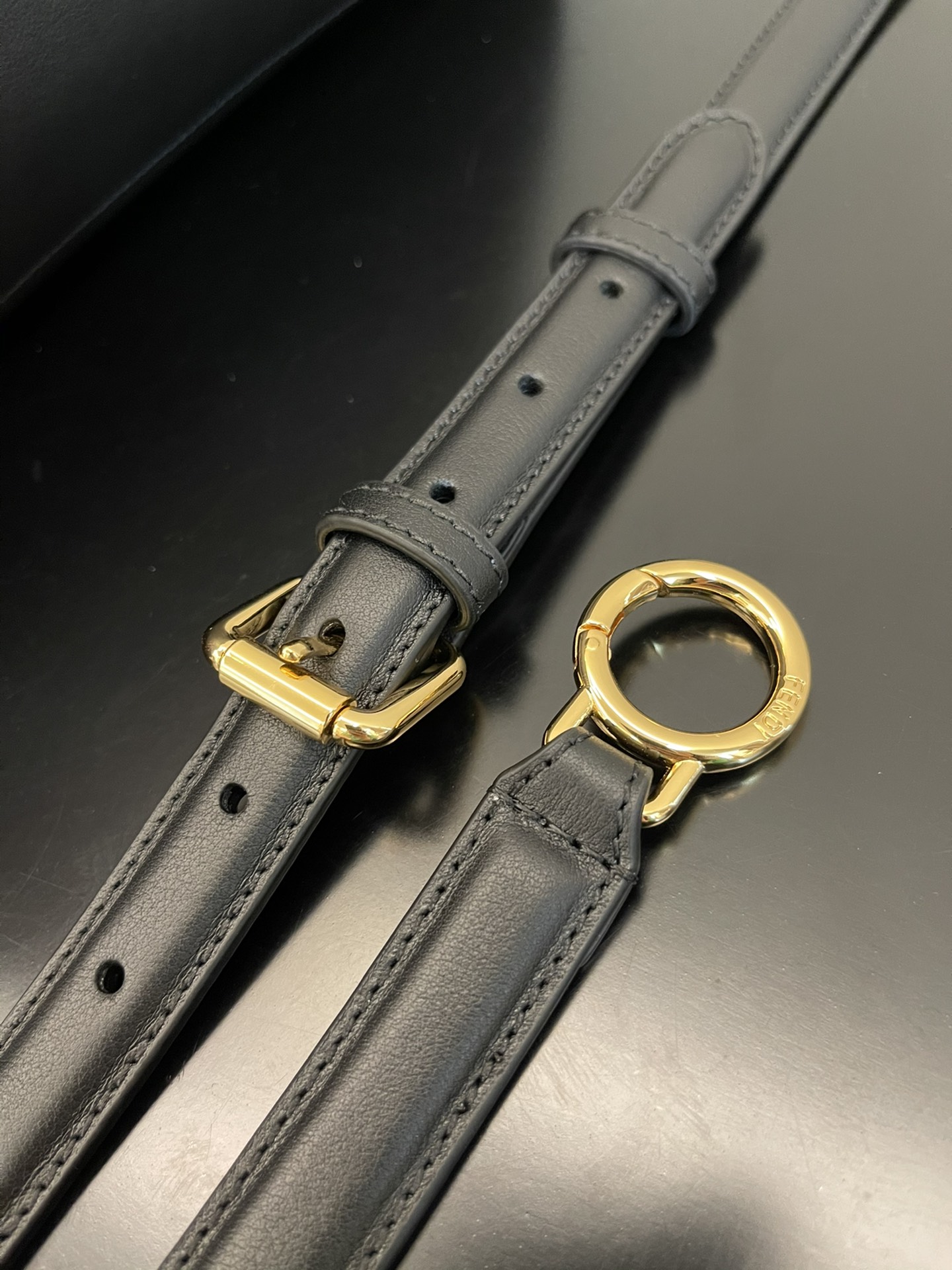 F**di peekaboo iseeu bag-33x25x13cm