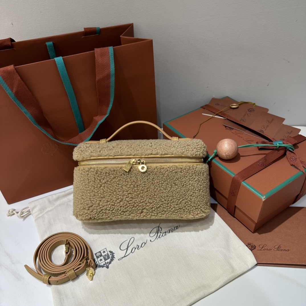 L**o p*ana extra pocket l19-16*27*10cm