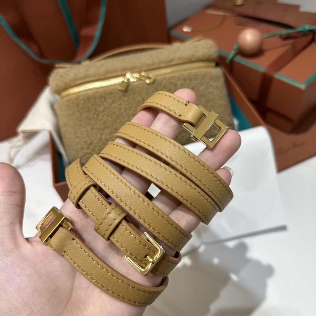 L**o p*ana extra pocket l19-16*27*10cm