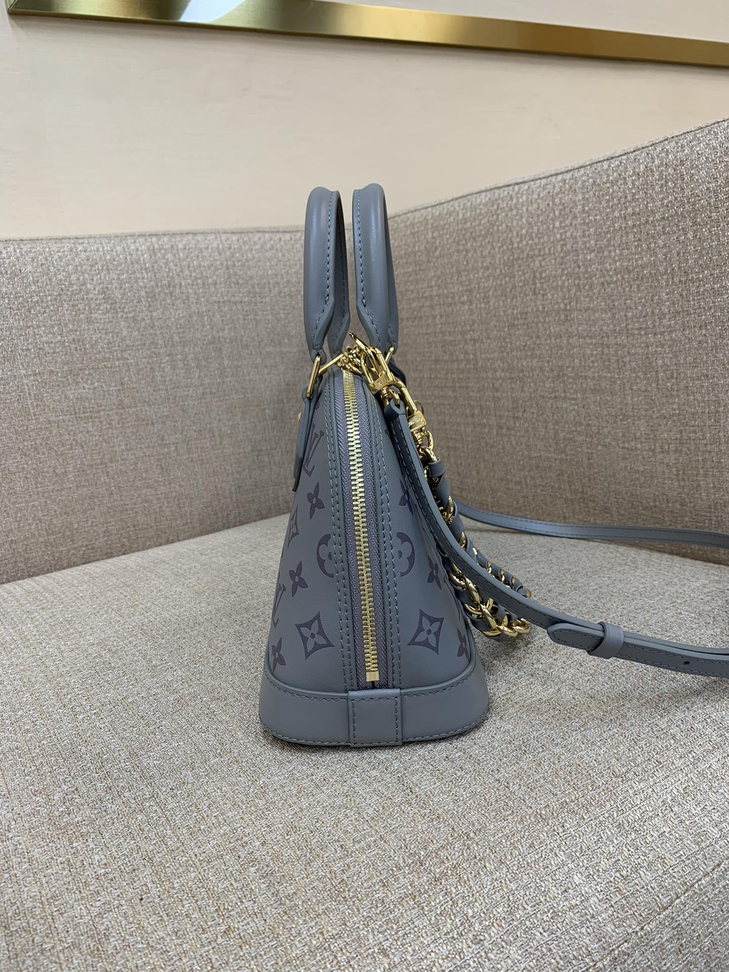 l0*is V*t0n damierlicious alma bb m12561-23.5 x 17.5 x 11.5cm