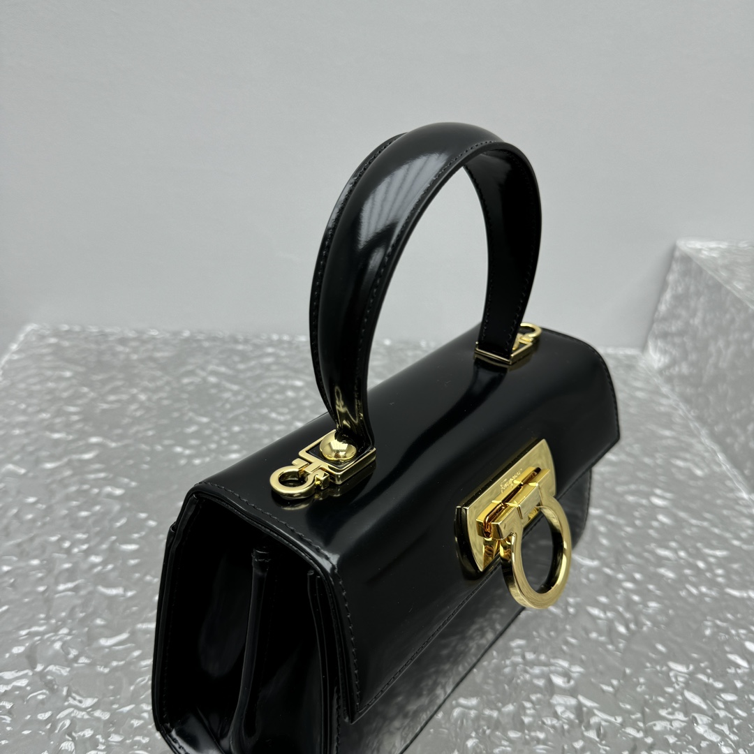 Ferragamo Top-handle Bag-21*13*8.5CM