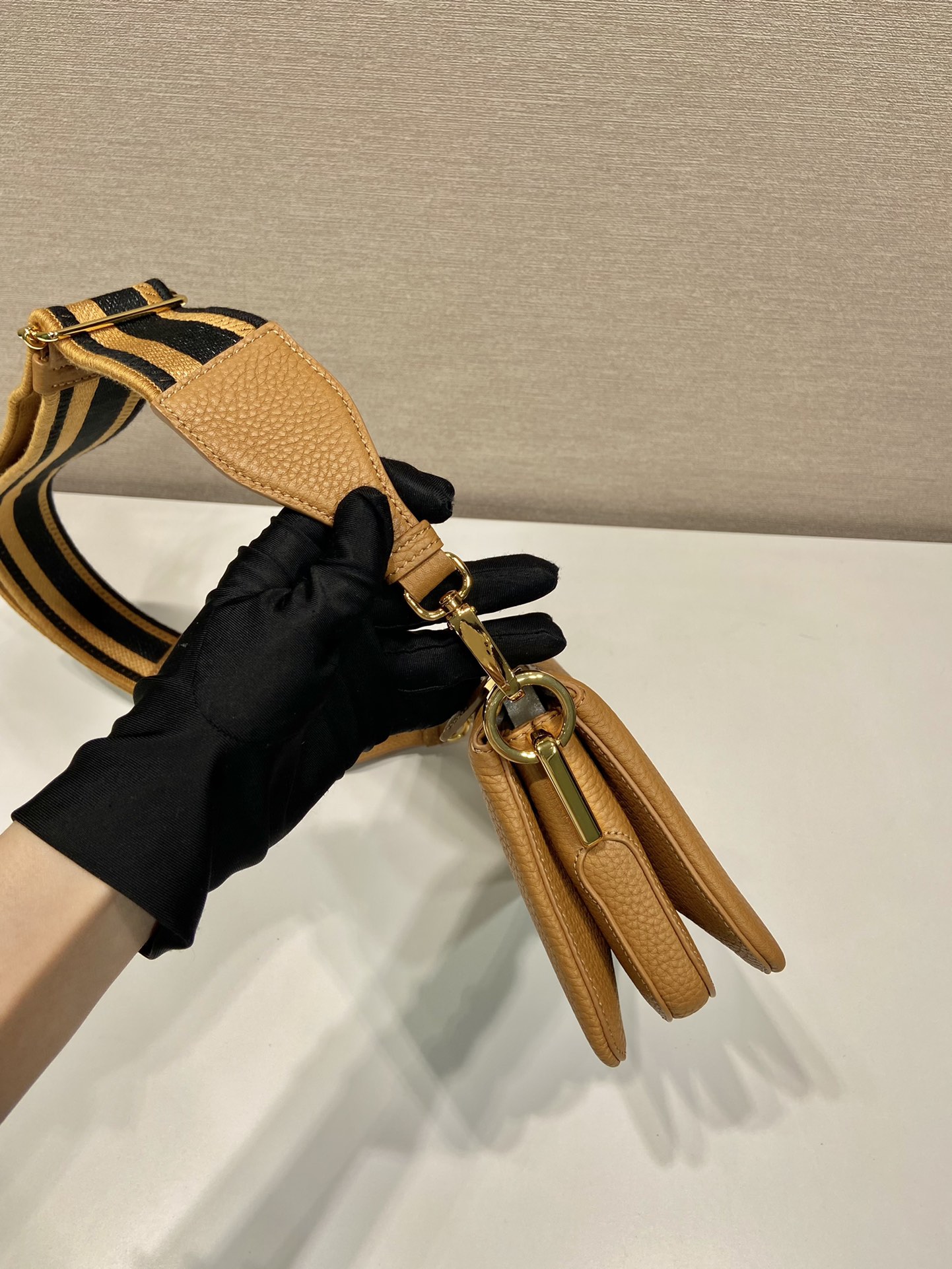 Pra*a leather shoulder bag-1bh194-25*14*6.5cm