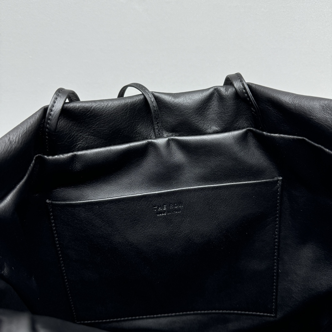 The R0w pim bag-18.5*17.8*1cm