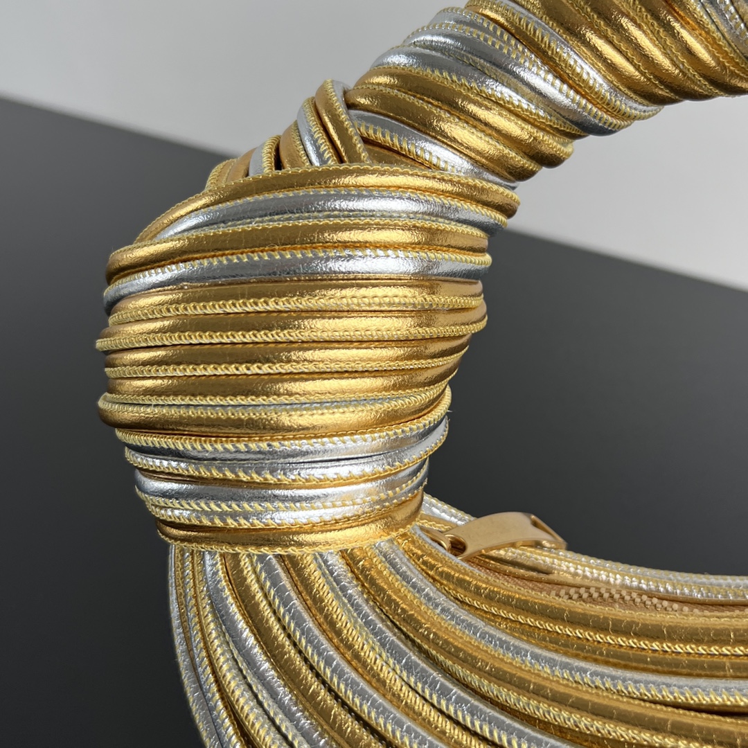 B0tt*ga jodie-28x23x8cm