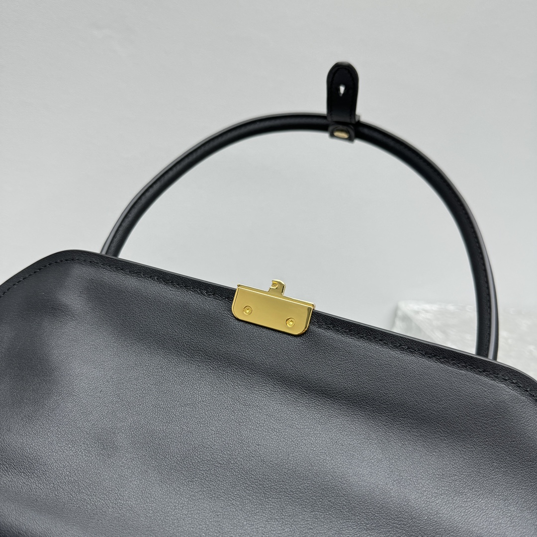 M1um1u leather shoulder bag -28.5*8*17cm