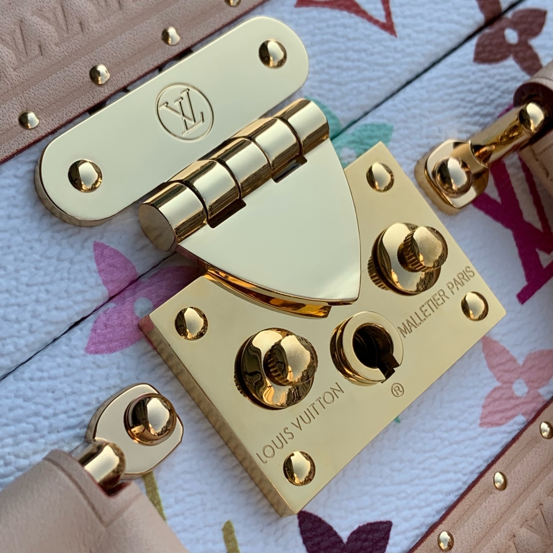 l0vis Vvtt0n petite valise bag -2.5 x 17.5 x 11cm