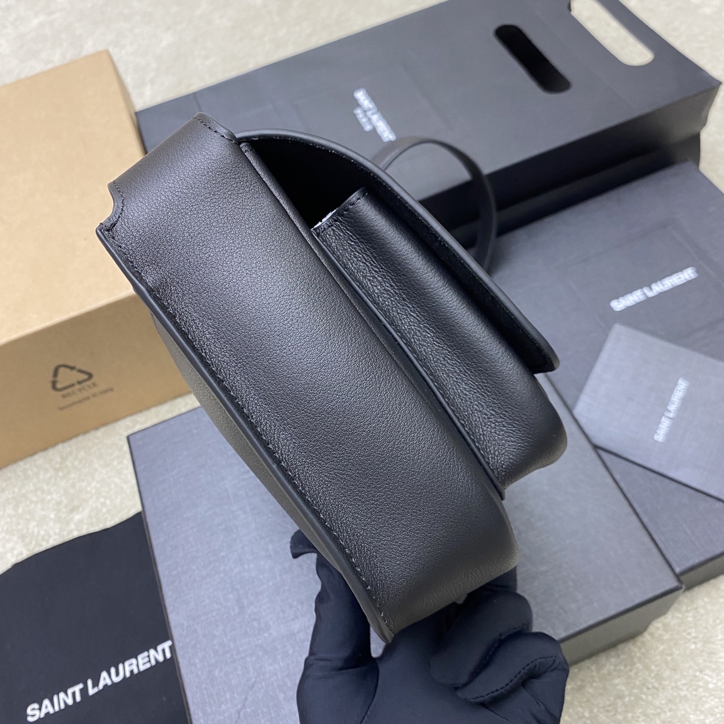 Sa1nt Lau*nt niki besace cross body bag-21.5x16x8cm