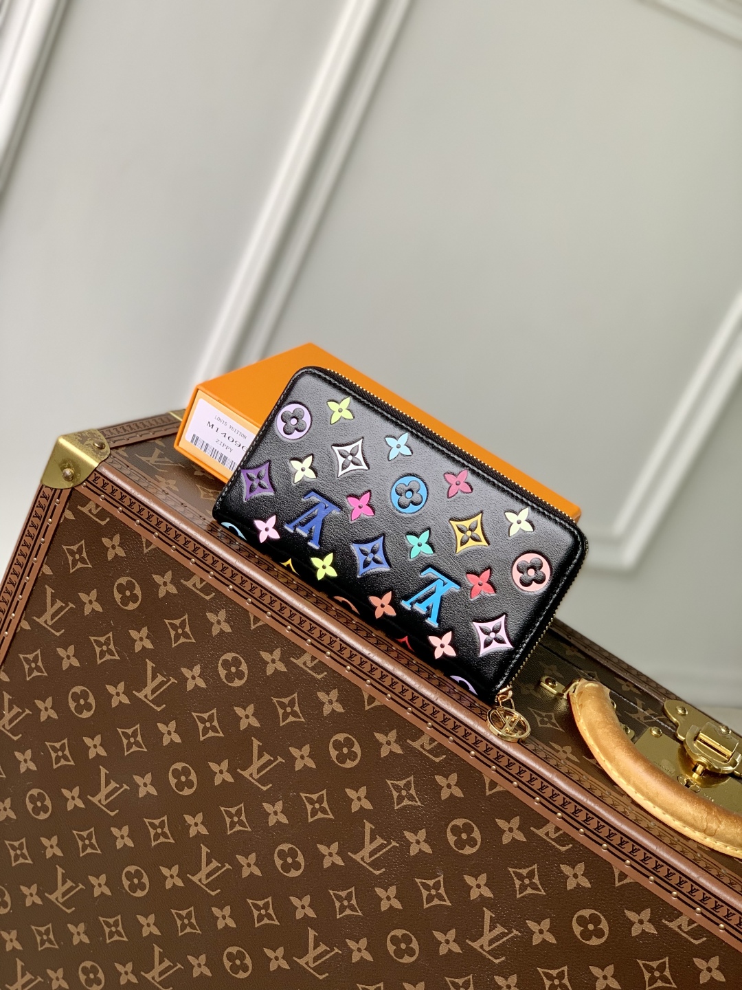 LV Milkieway Wallet-M14096-19.5 x 10.5 x 2.5CM