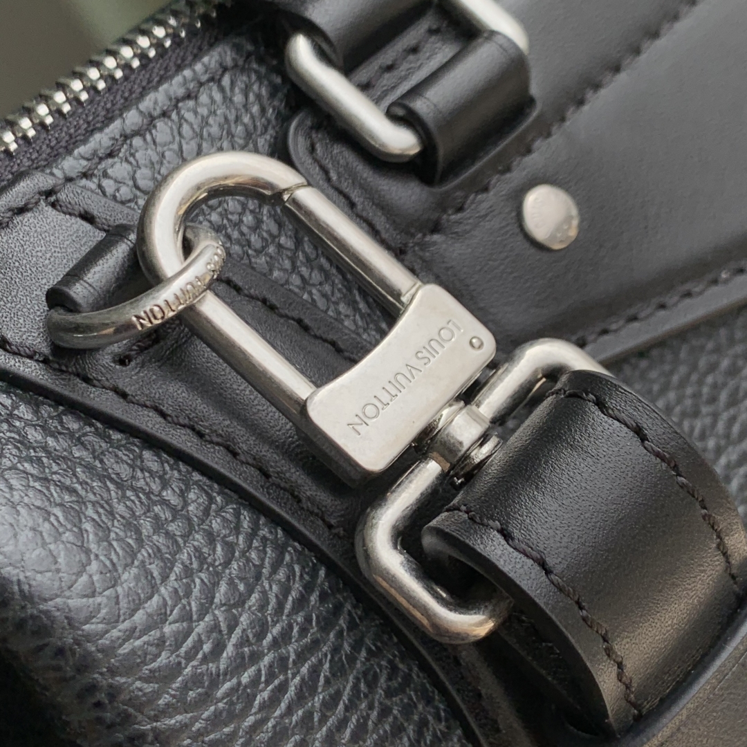 l0vis Vvtt0n nano lv rider handbags -10 x 10 x 23cm