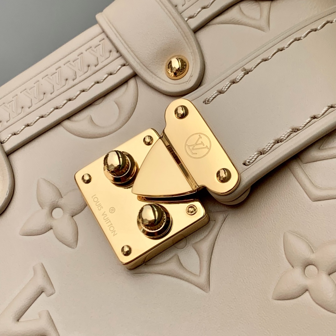 l0vis Vvtt0n side trunk pm-19 × 12.5 × 7.5cm