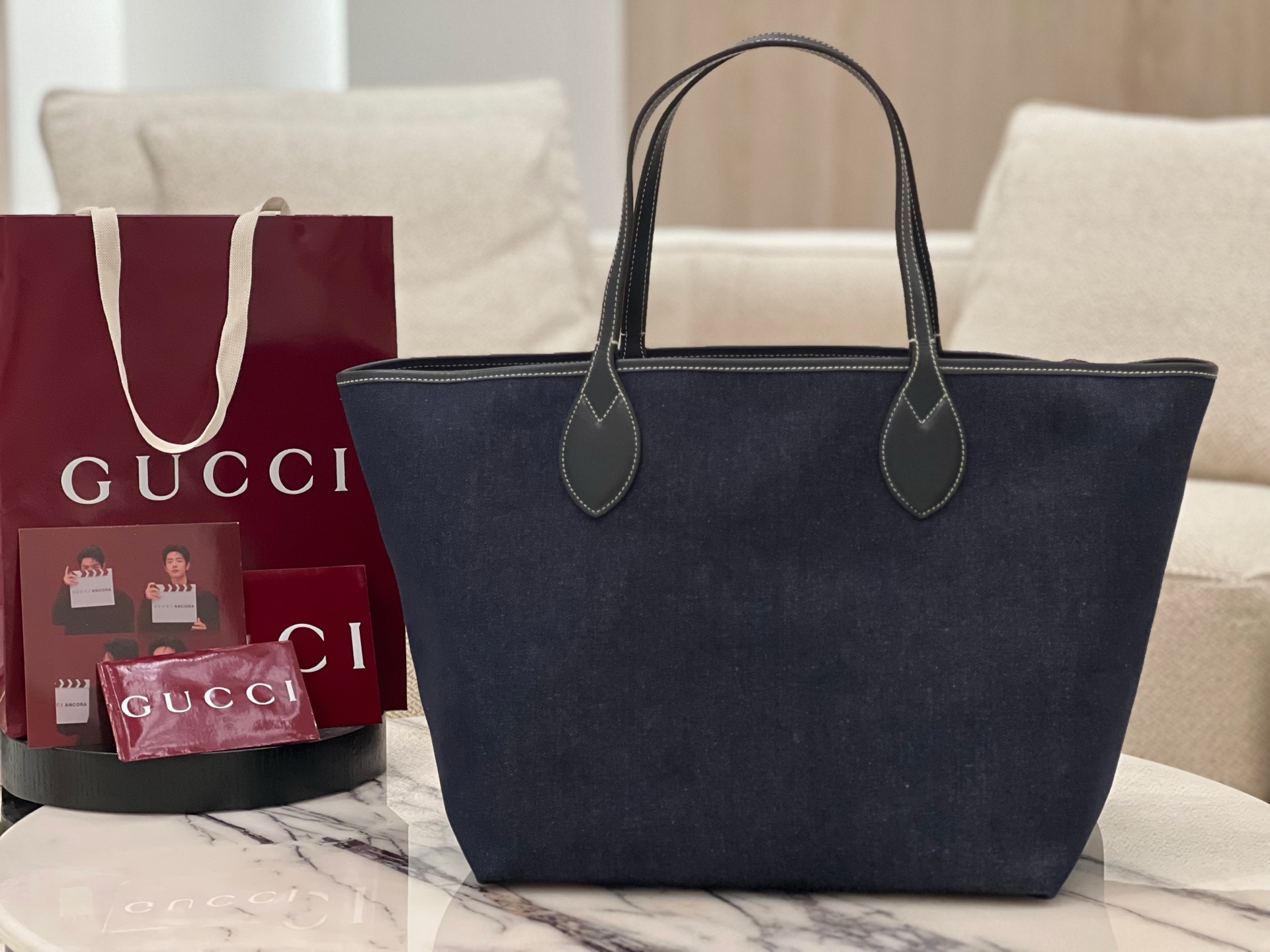Gv*c* totissima reversible tote in dark blue denim -30.5 × 28 × 27cm