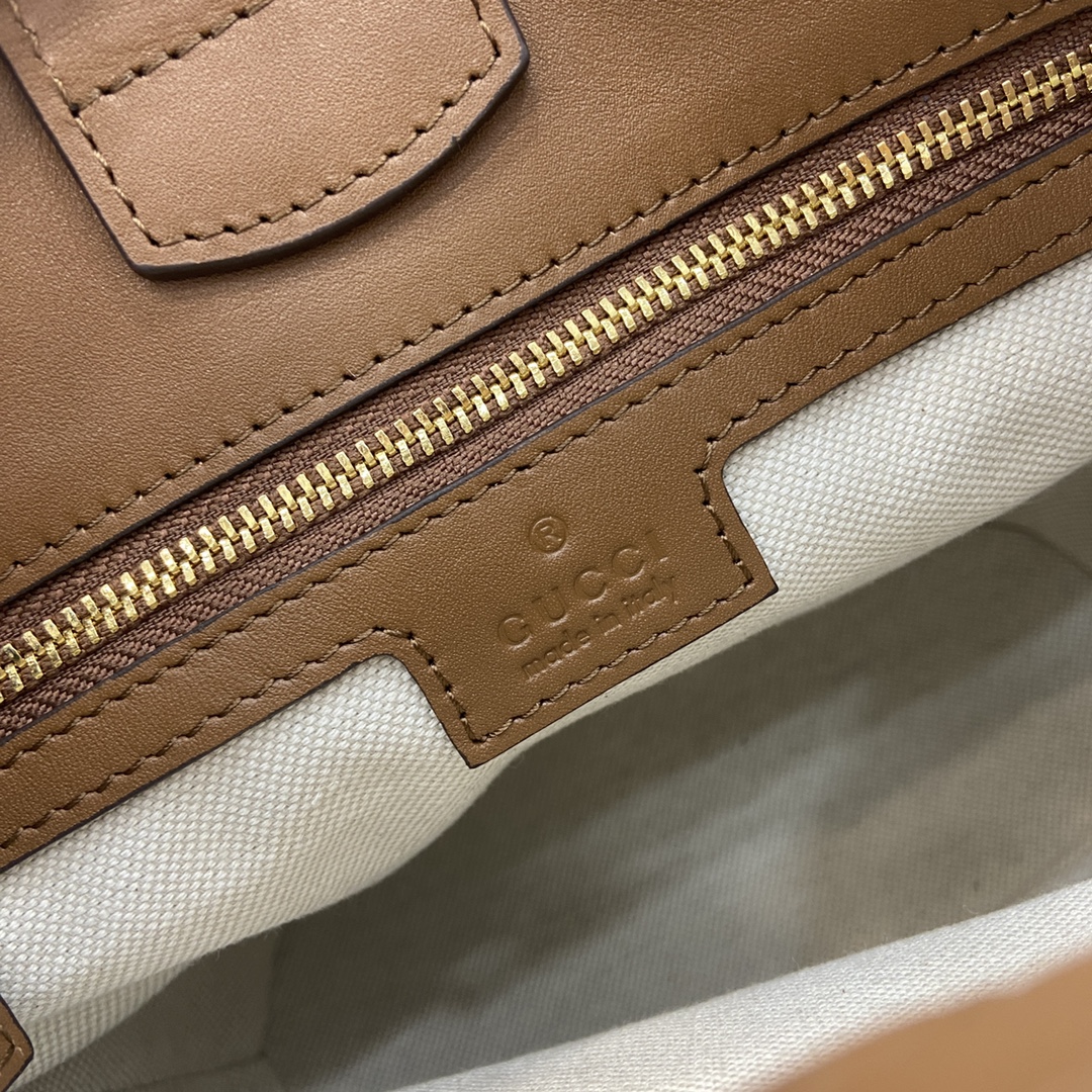 Gvc*1 73 small bucket bag -18.5*20*8.5cm