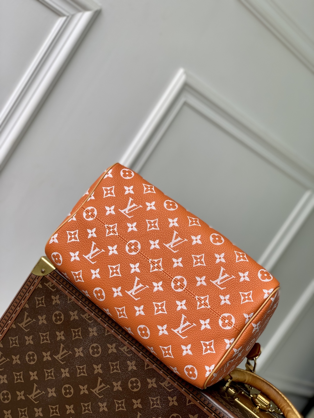 l0vis Vvtt0n speedy p9 bandoulière 30-22.5 x 18 x 32cm