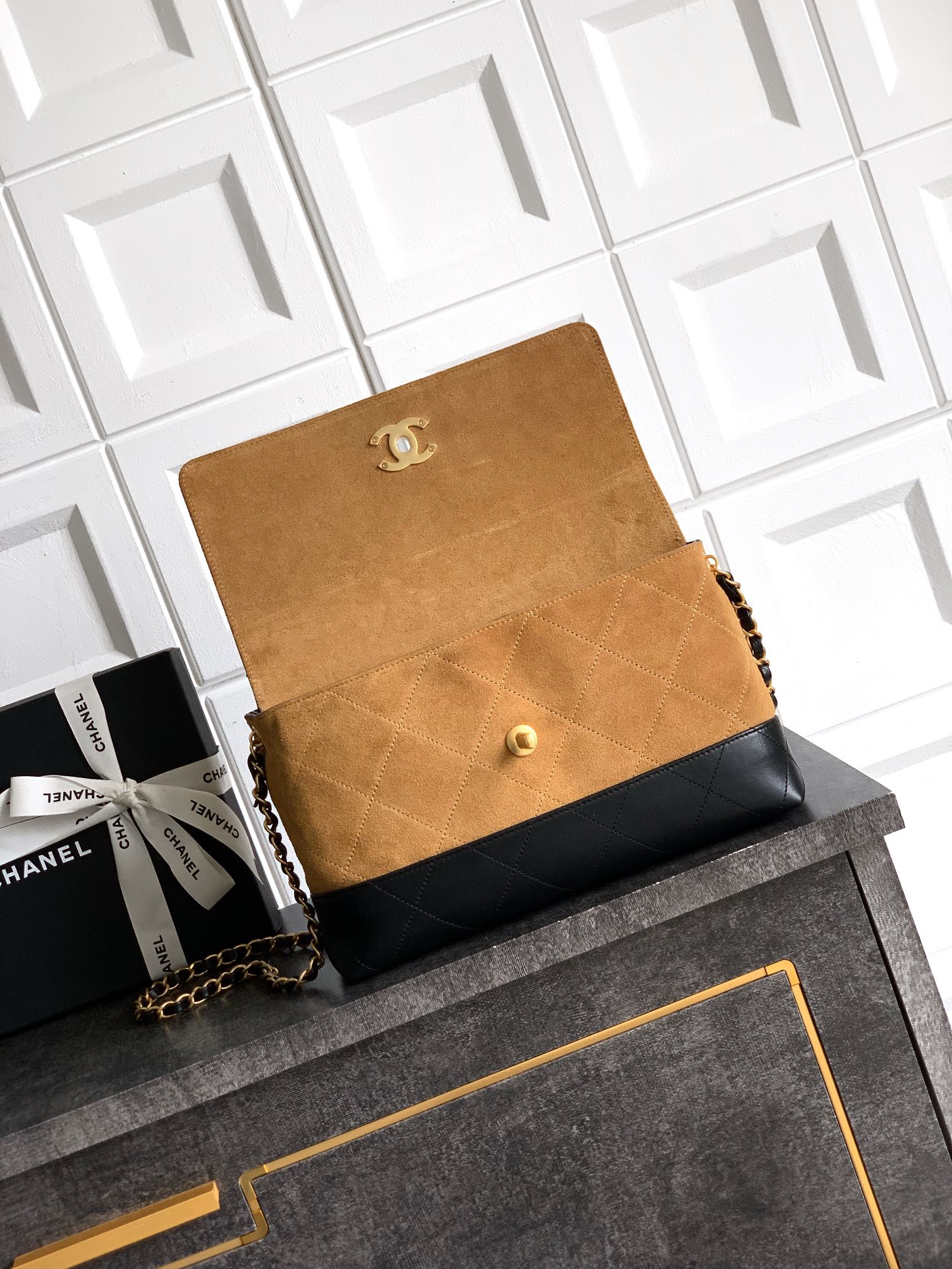 Ch@nel Flap Bag-18x29 x8CM