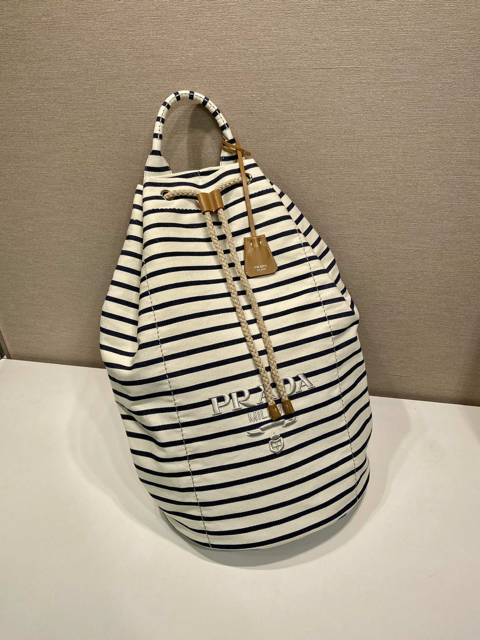 Pra*a 2vy011 bag-34*55*34cm