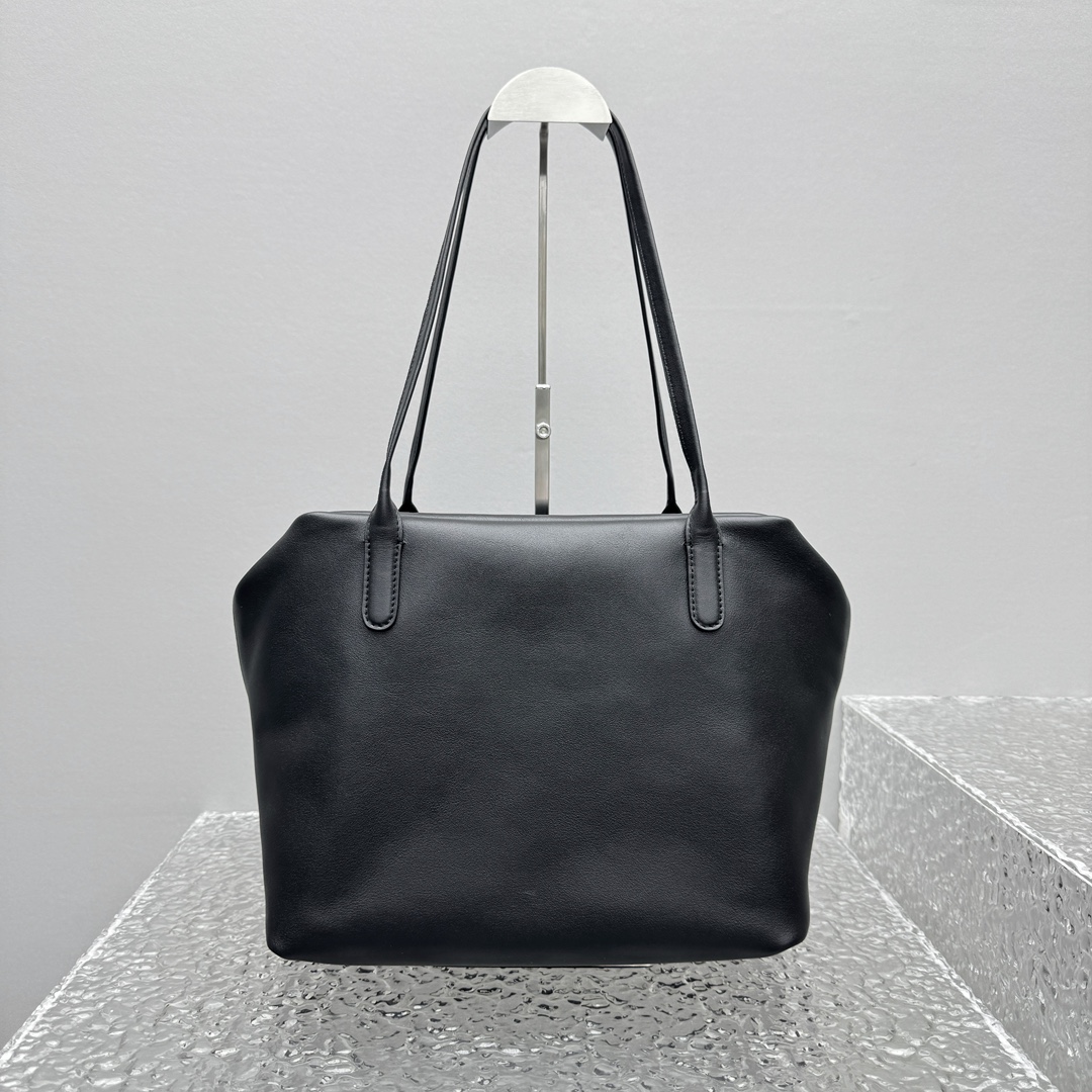 The R0w henri bag-30*24*15.5cm
