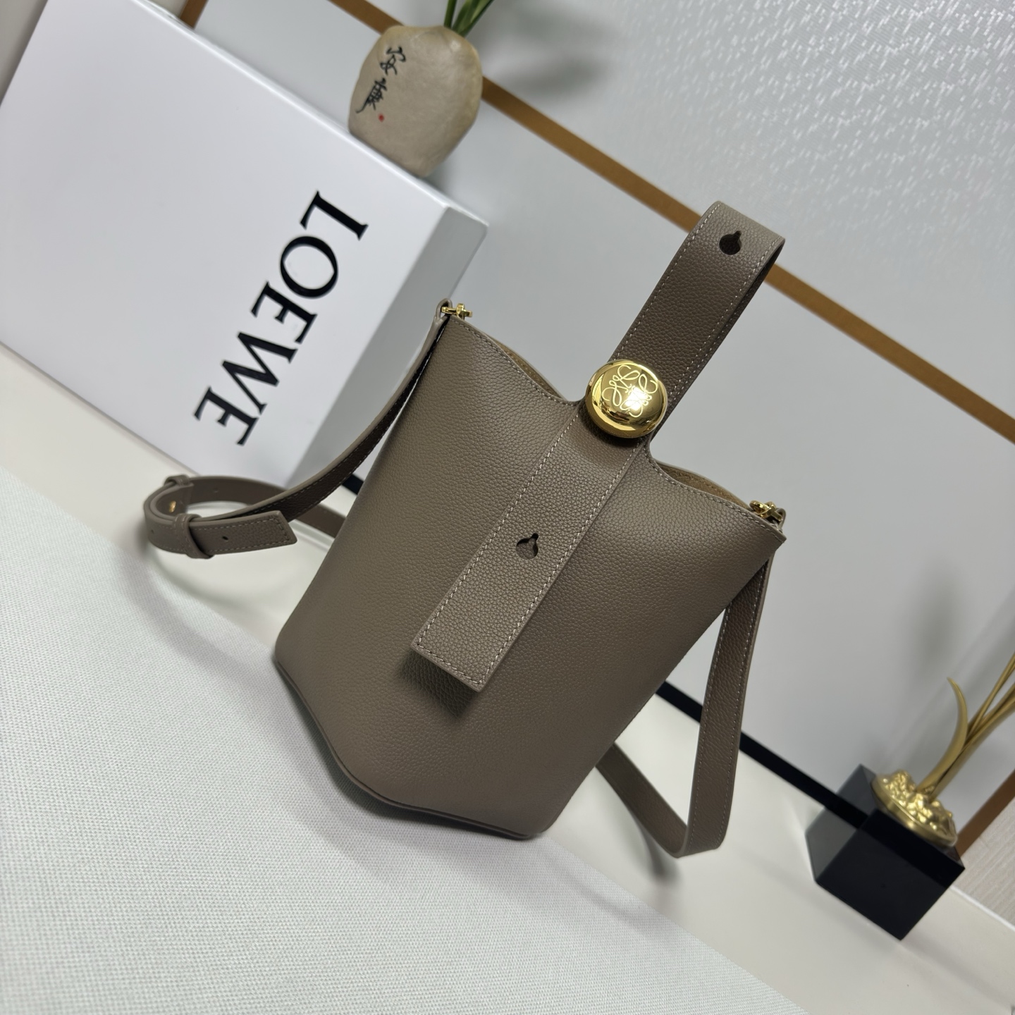 Lowee Mini Pebble Bucket Bag-16*16*19.5CM