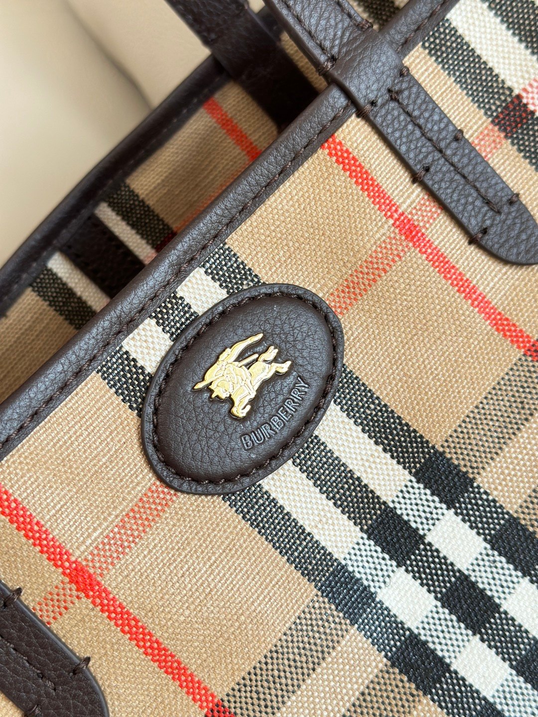 Bv*b*rry medium highlands tote in sand-38× 16.5 x 28cm