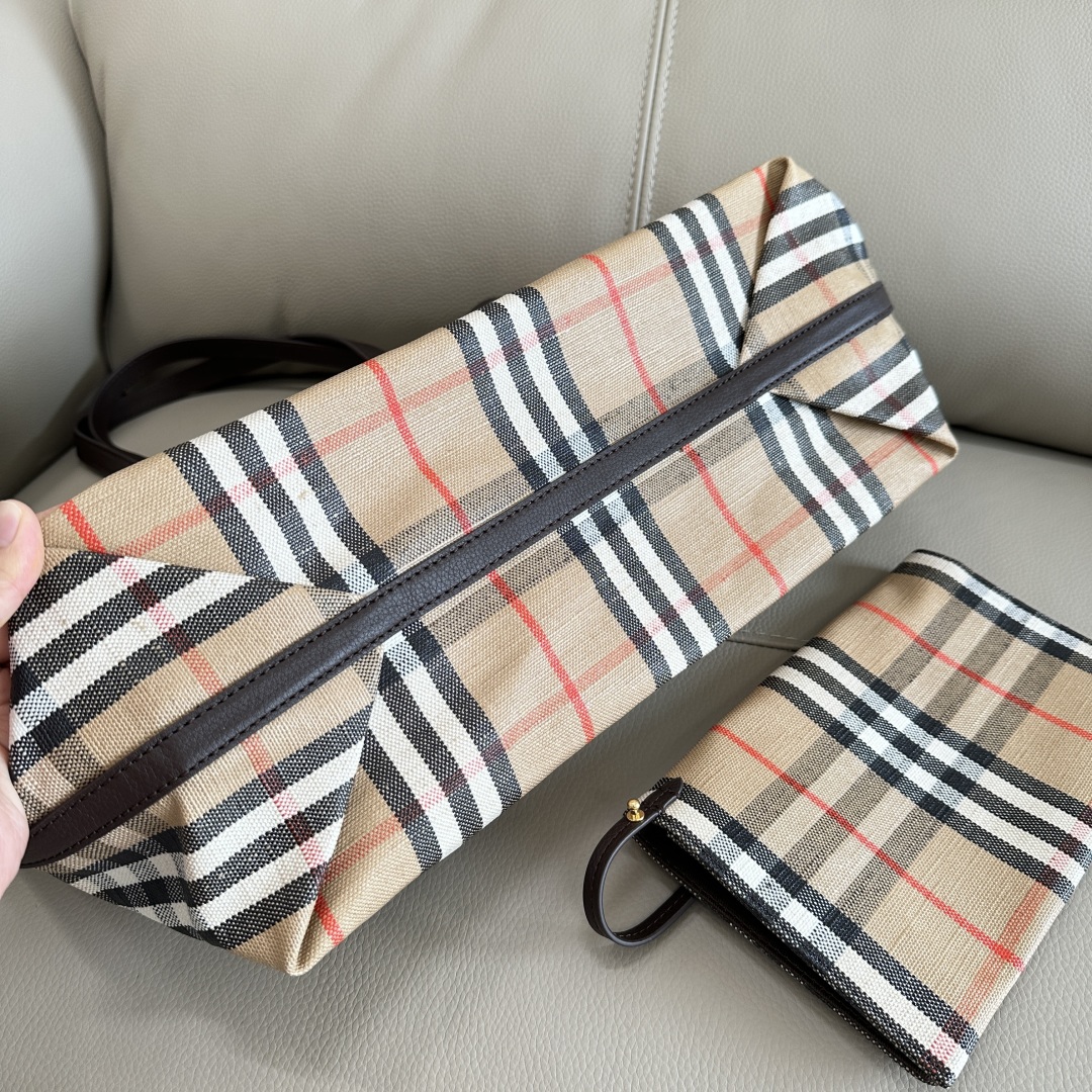 Bv*b*rry medium highlands tote in sand-38× 16.5 x 28cm