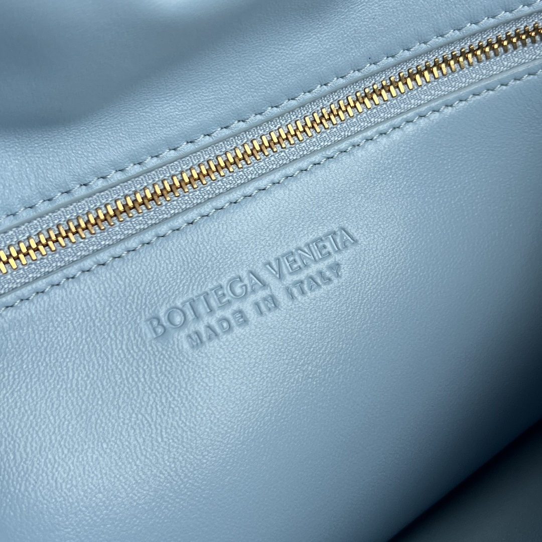 b0tt*ga Ven*ta soft lock leather shoulder bag-27x16x6cm