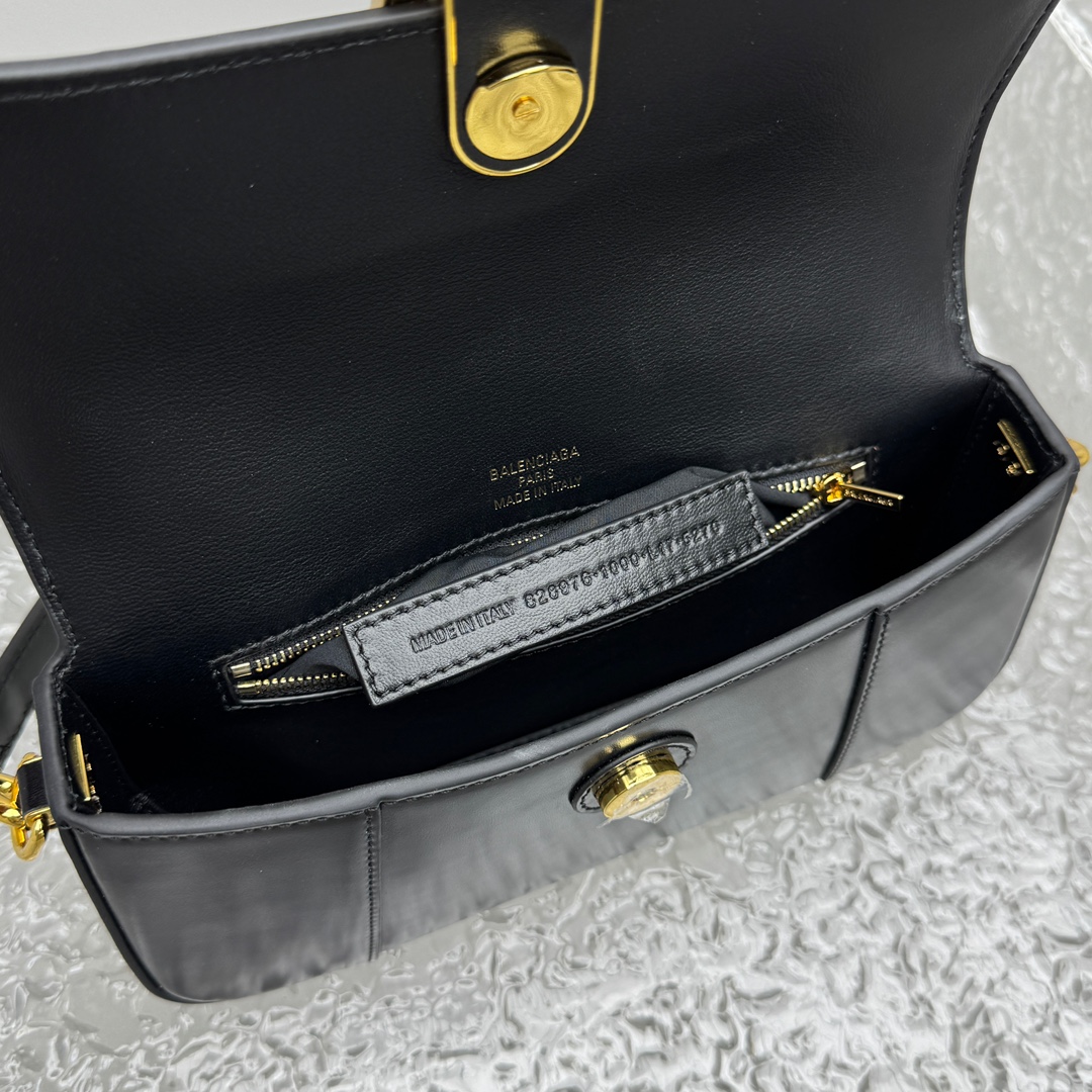 Ba1en*iaga hourglass bag-23x13*4cm