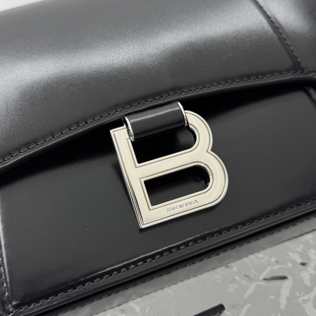 Ba1en*iaga hourglass bag-26*18*7cm