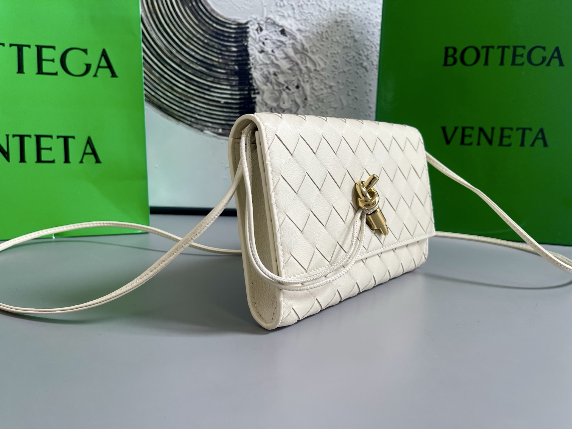b0tt*ga Ven*ta andiamo pouch-12.6*19*2cm