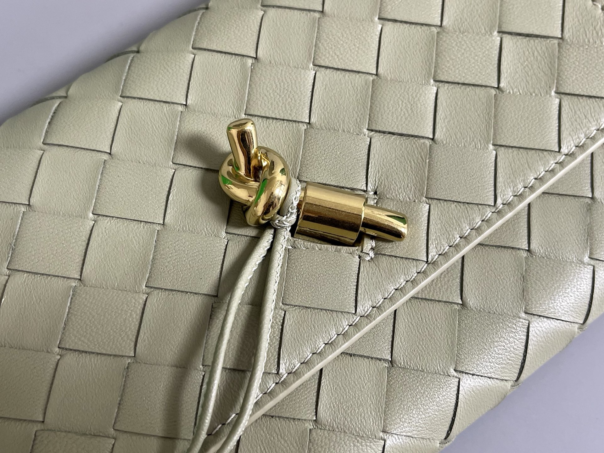 b0tt*ga Ven*ta andiamo pouch-12.6*19*2cm