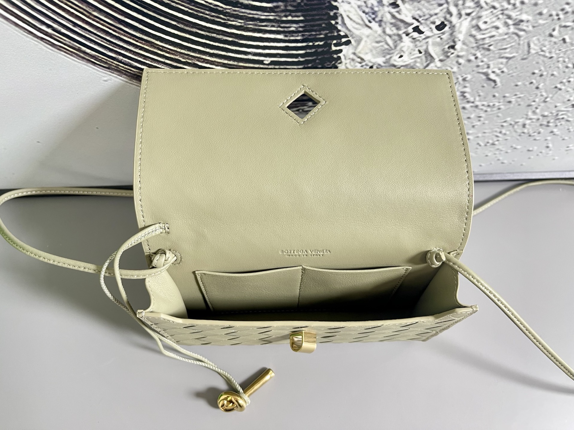 b0tt*ga Ven*ta andiamo pouch-12.6*19*2cm