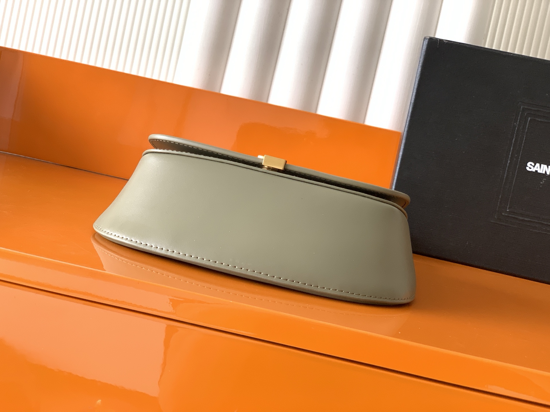 Y51 voltaire bag-17.5x21x8cm