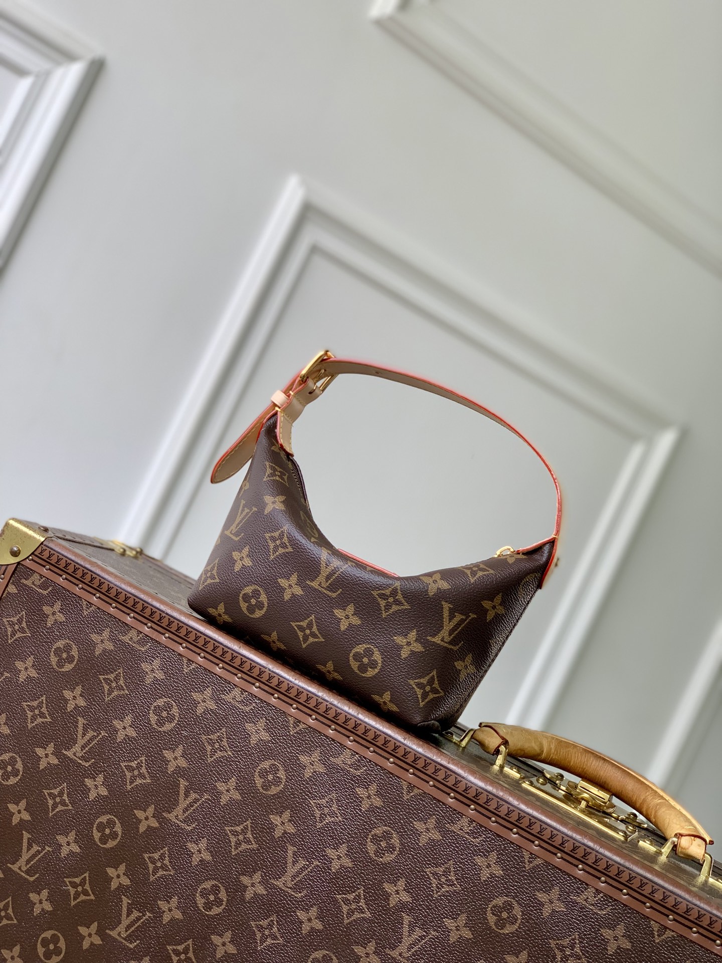 L0vis Vvtt0n Hills Pochette-11 x 6.5 x 18.5CM