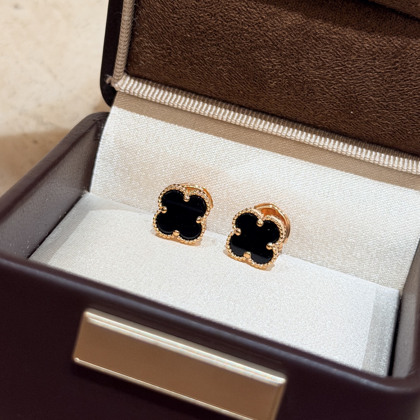 V*n Cl**f &Arpels Earring