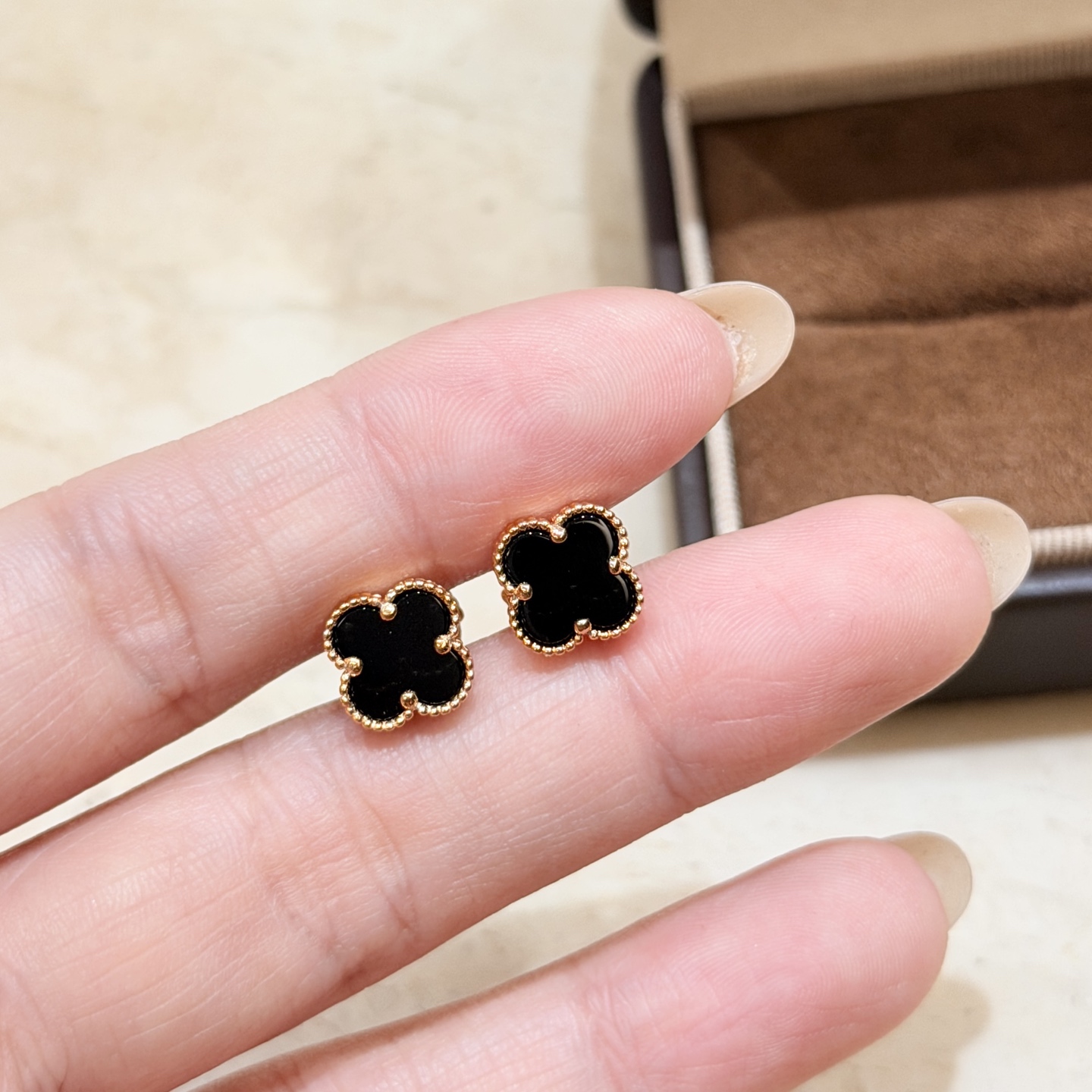 V*n Cl**f &Arpels Earring