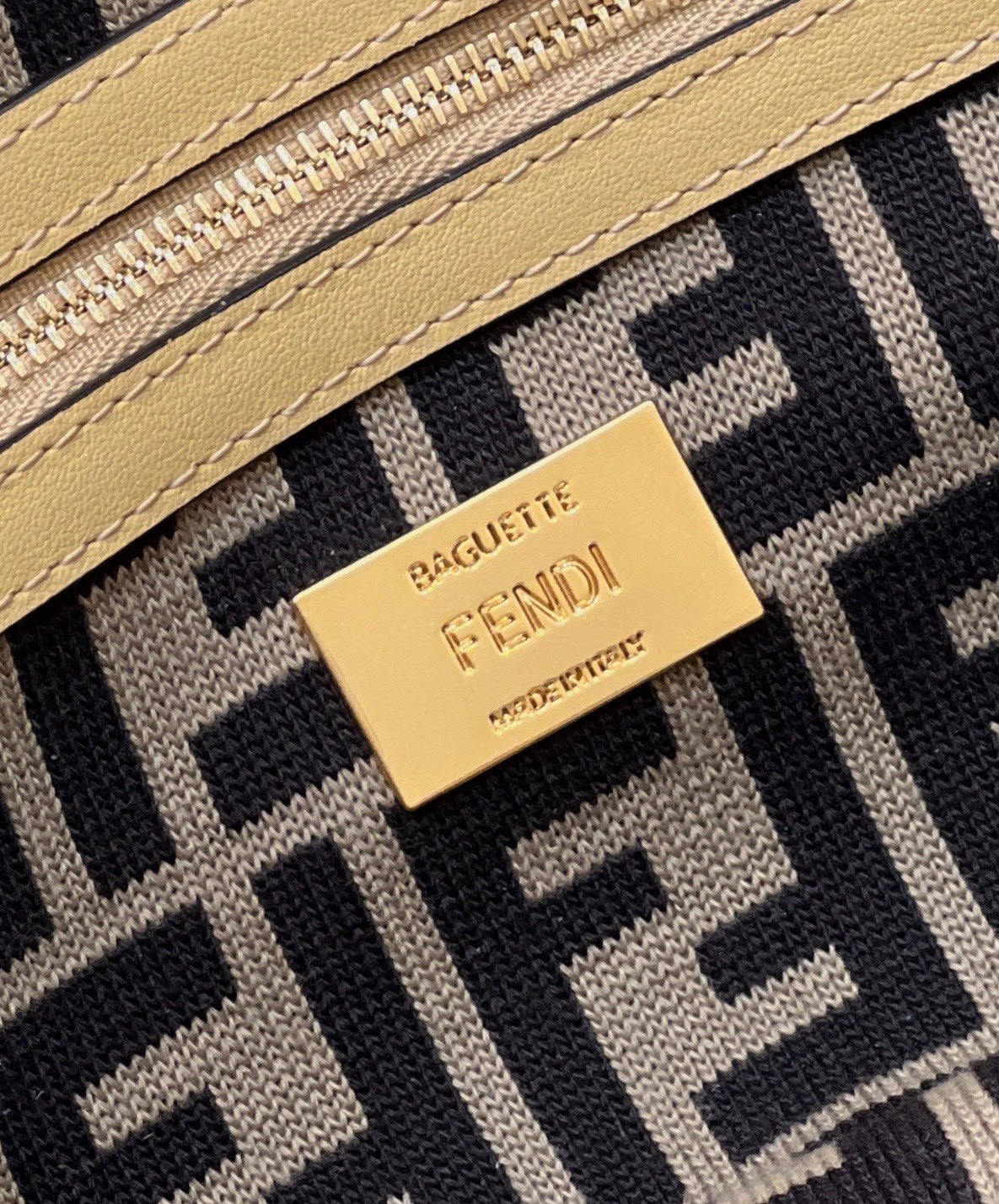 F**di Baguette Bag-27×6×15CM