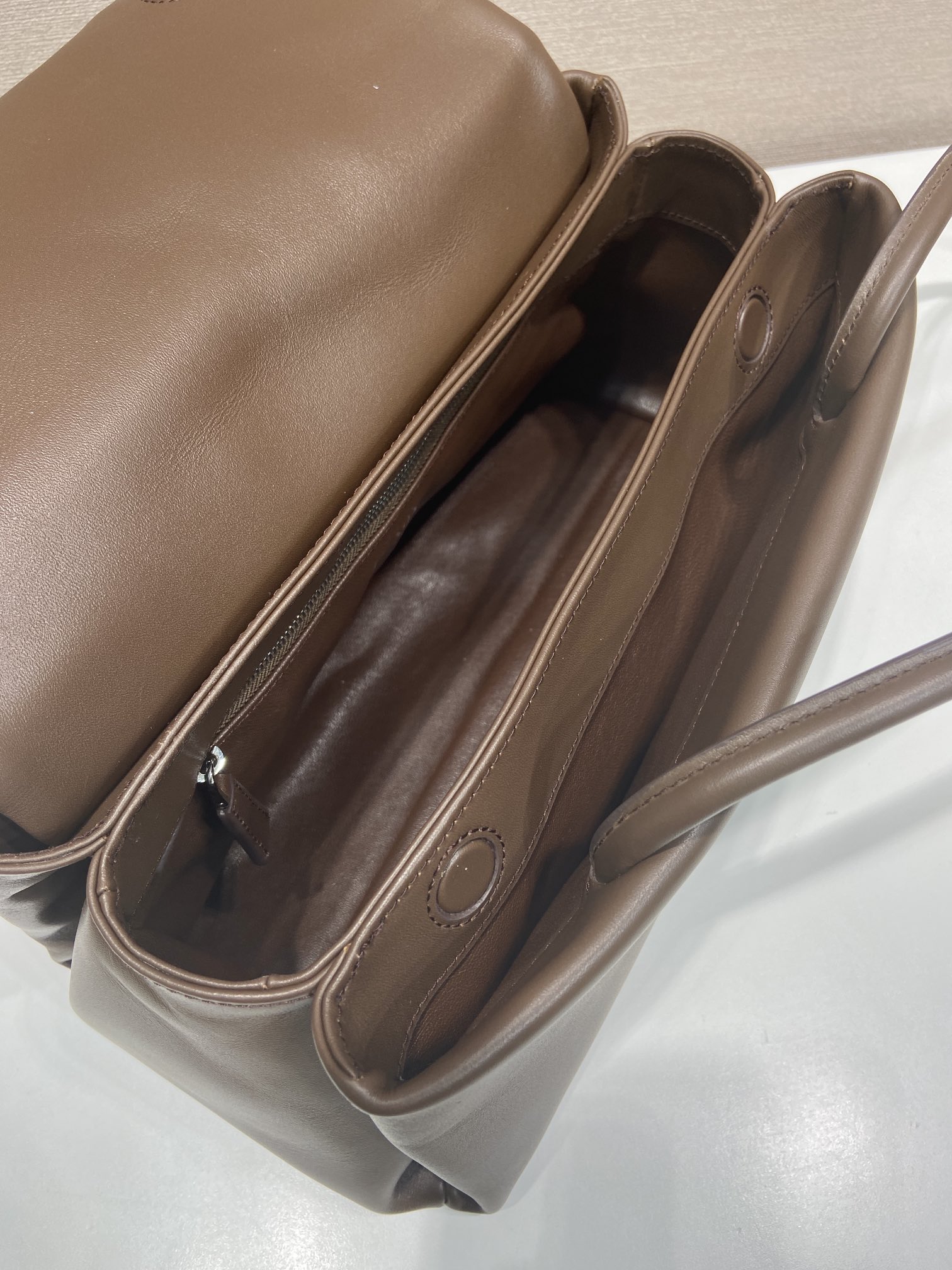 Pra*a Black Passage Medium Leather Bag-1BA495-28*14.5*12cm