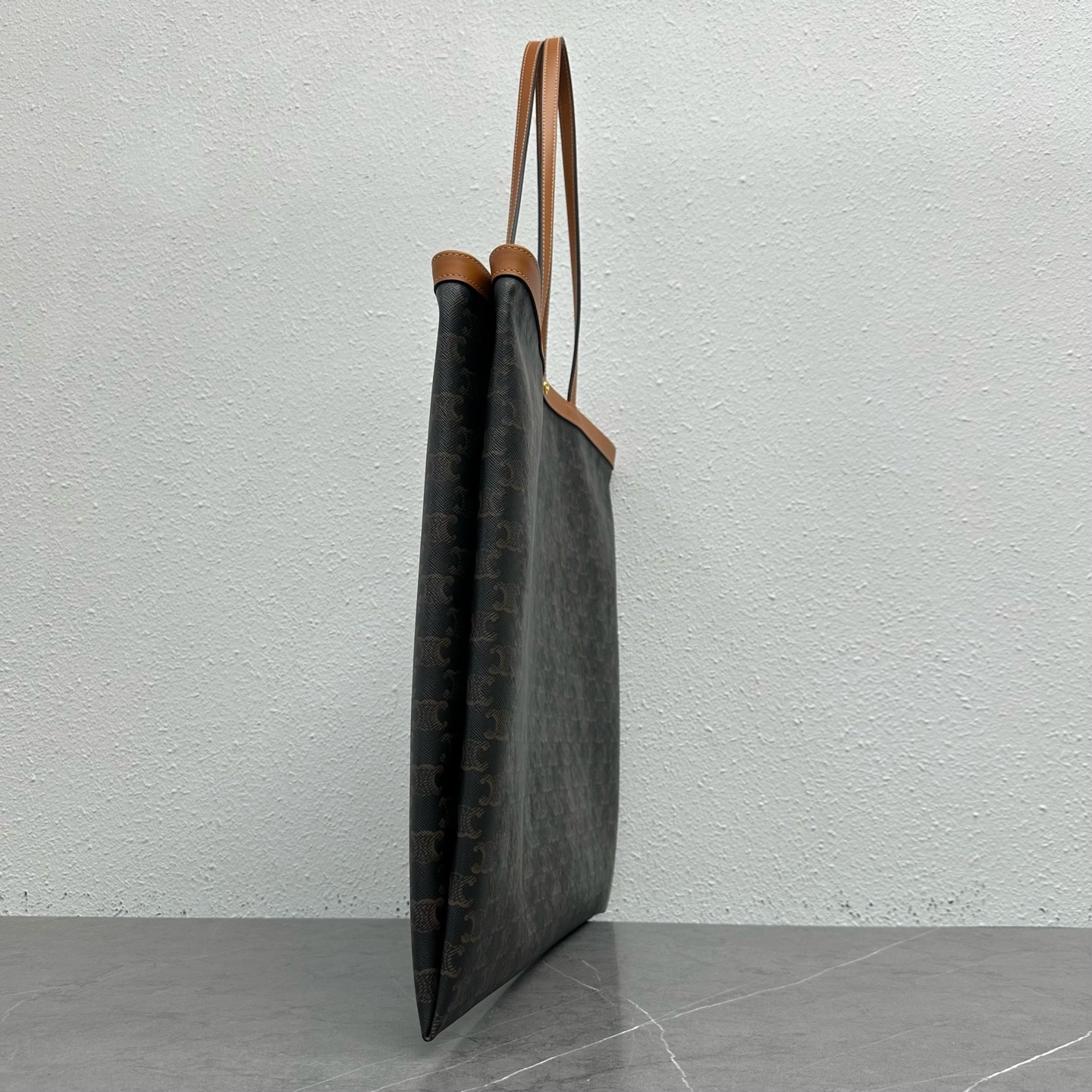 Ce*line Large Flat Triomphe Canvas & Leather Shopper Tote-42x45.5x0.5CM