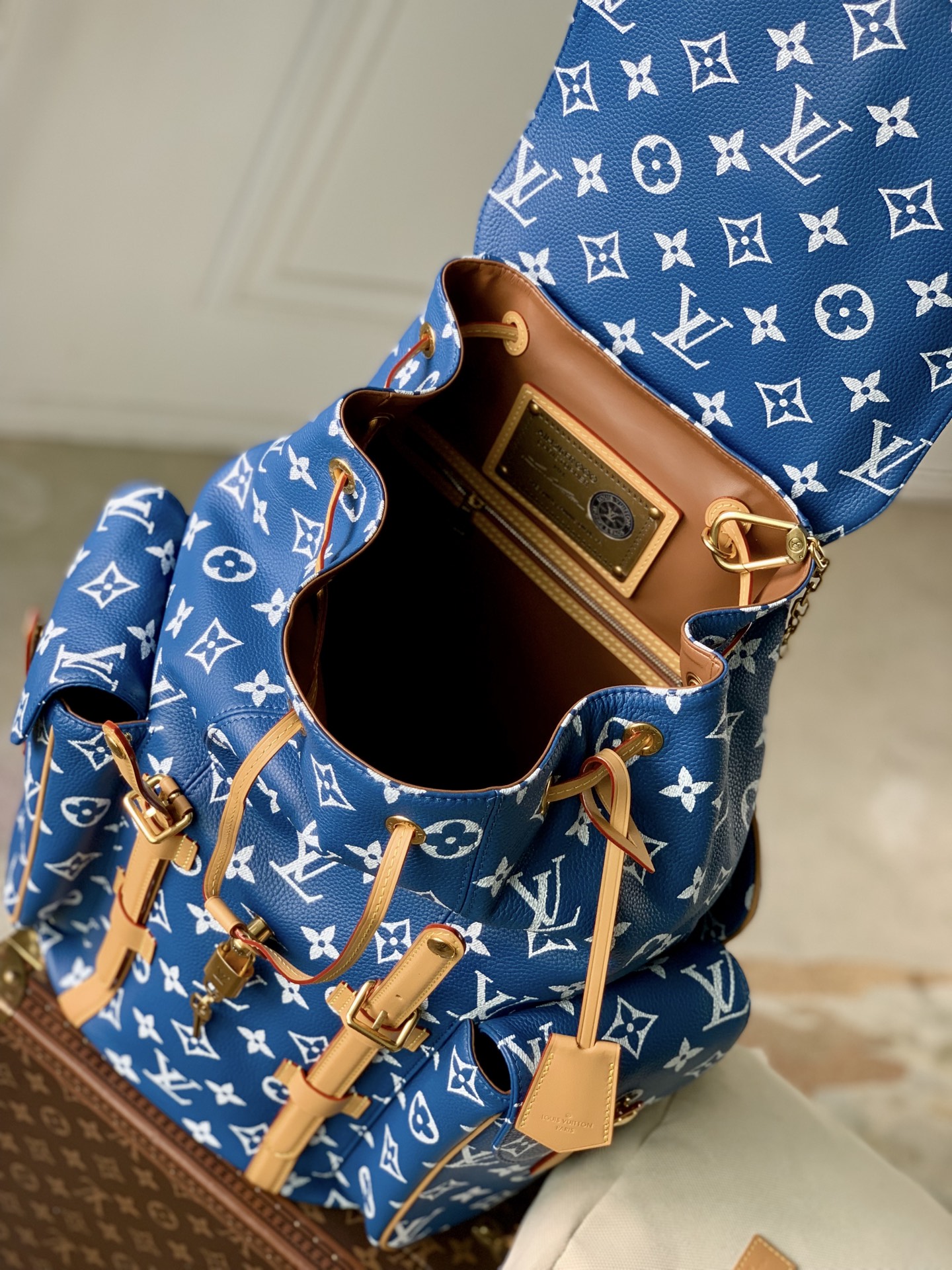L0vis Vvtt0n Christopher Backpack M24428-38 x 44 x 12.5CM