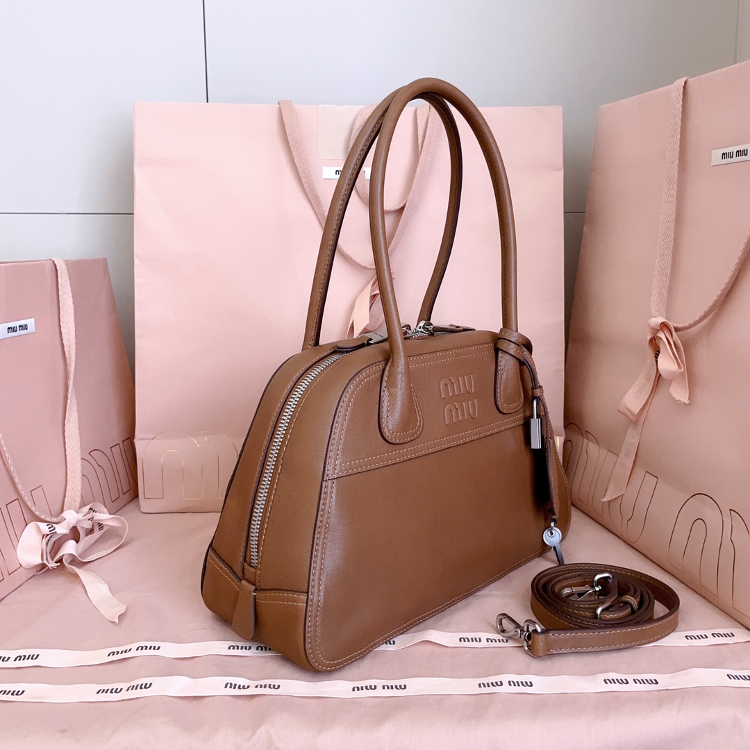 Miu Miu Vivant Top Handbags-32X19.5X11CM