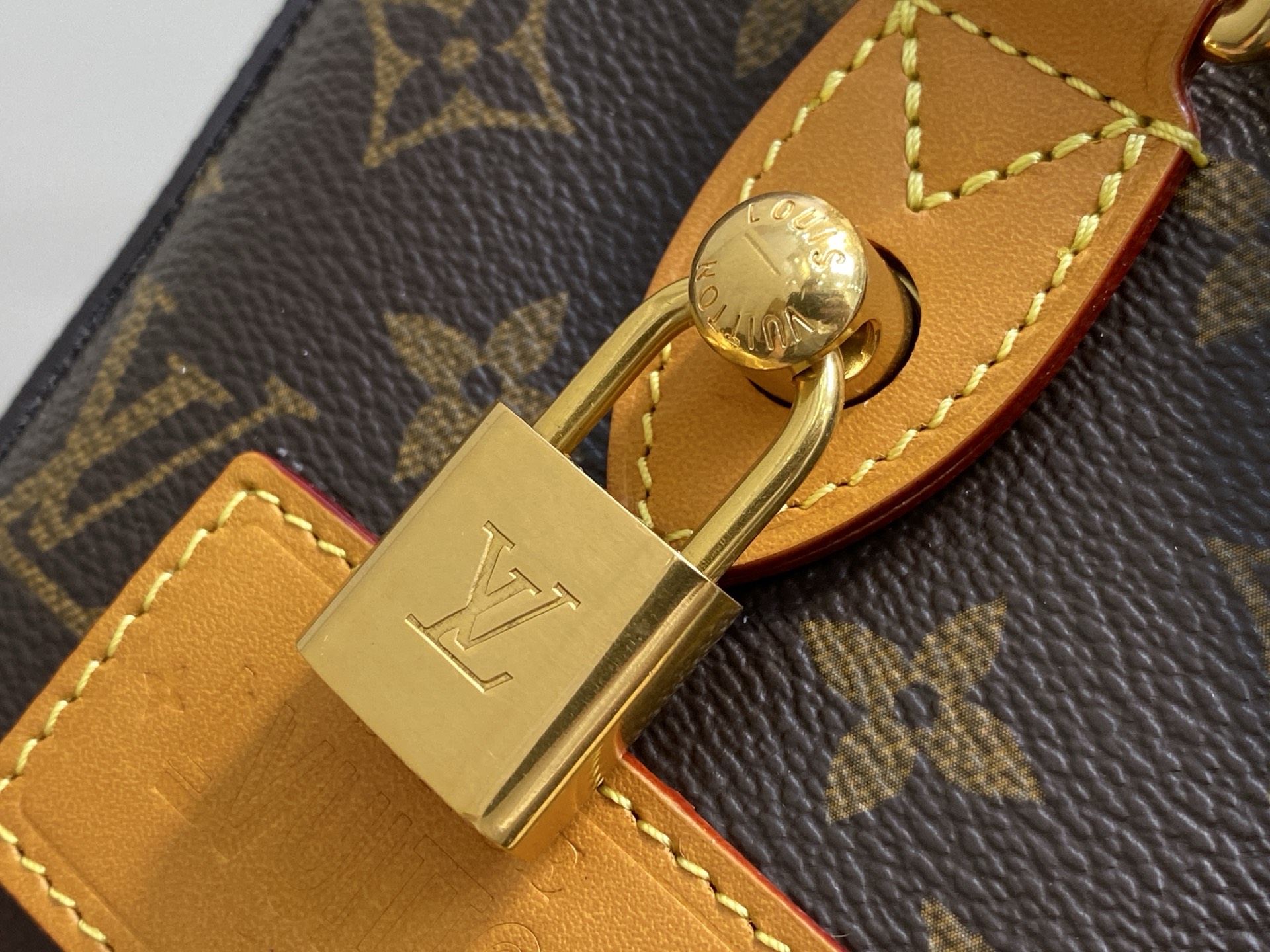 L0vis Vuitt*n Rickshaw Wearable Bag-M28020-28*11*18CM