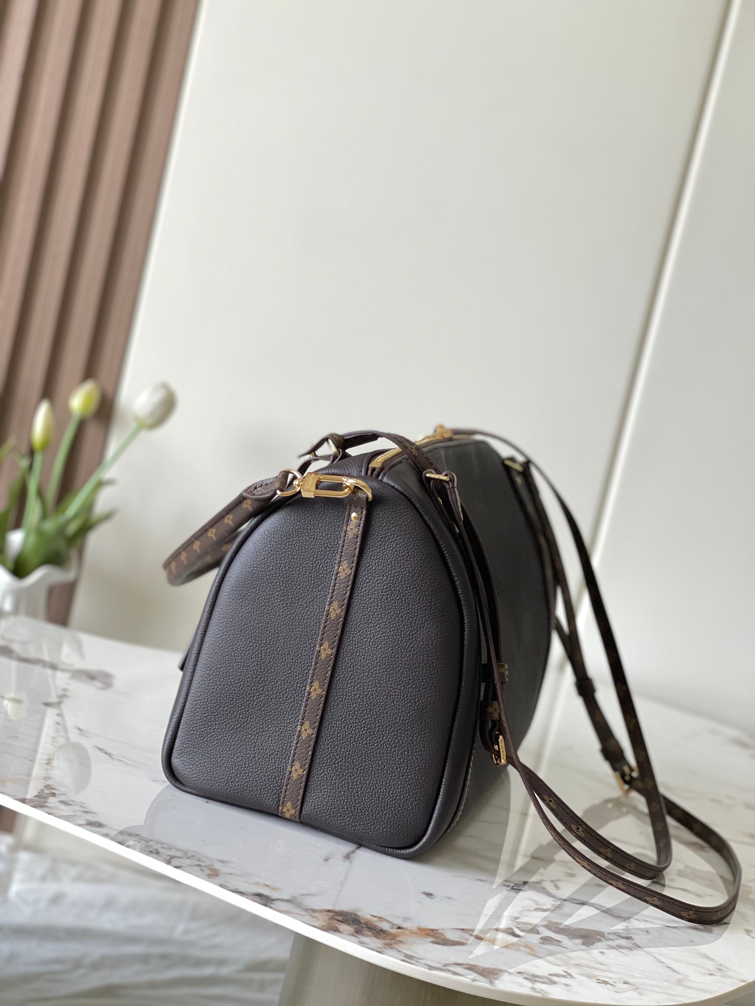 L0vis Vvtt0n Express Handbag-26397-24 x 18.5 x 36CM