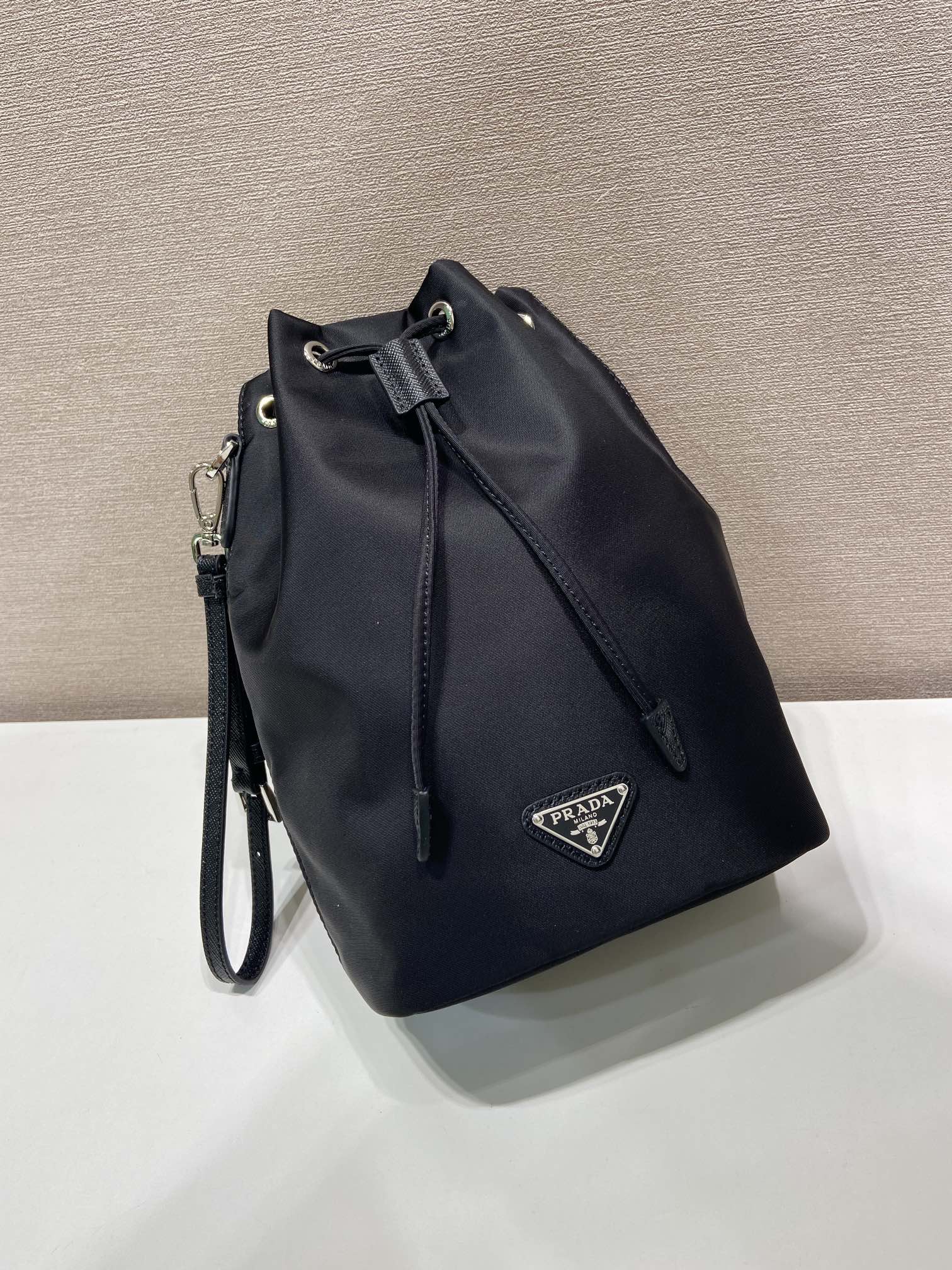 Pra*a Re-Nylon Bucket Bag-1N369-15.5*23*10CM
