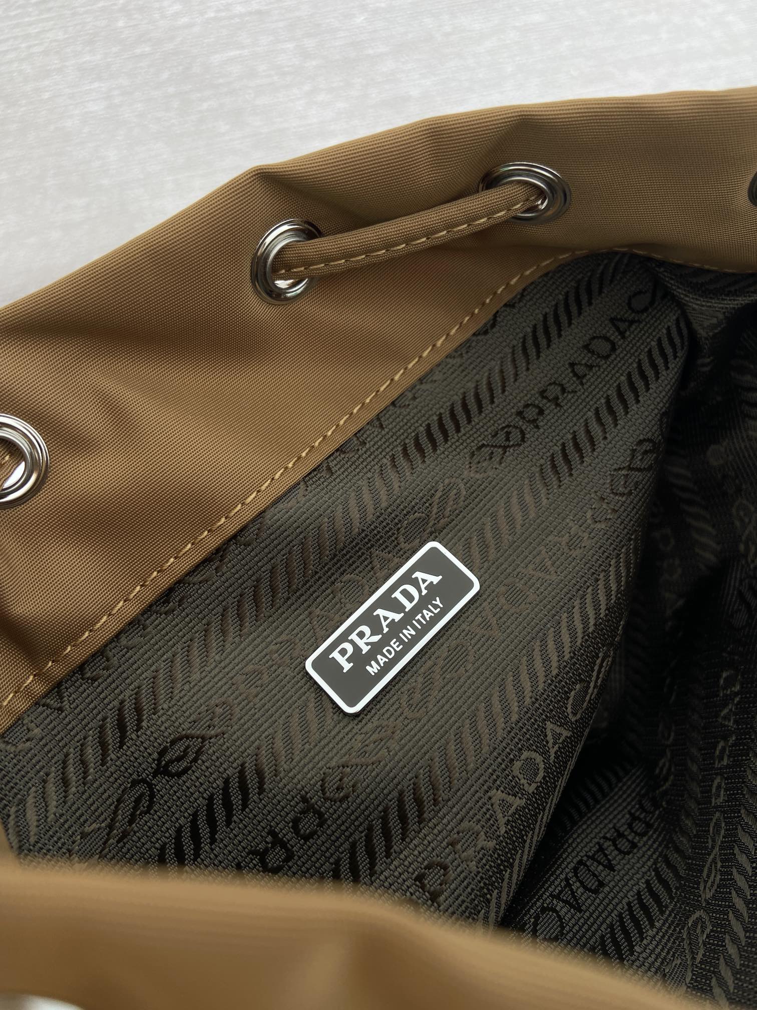 Pra*a Re-Nylon Bucket Bag-1N369-15.5*23*10CM
