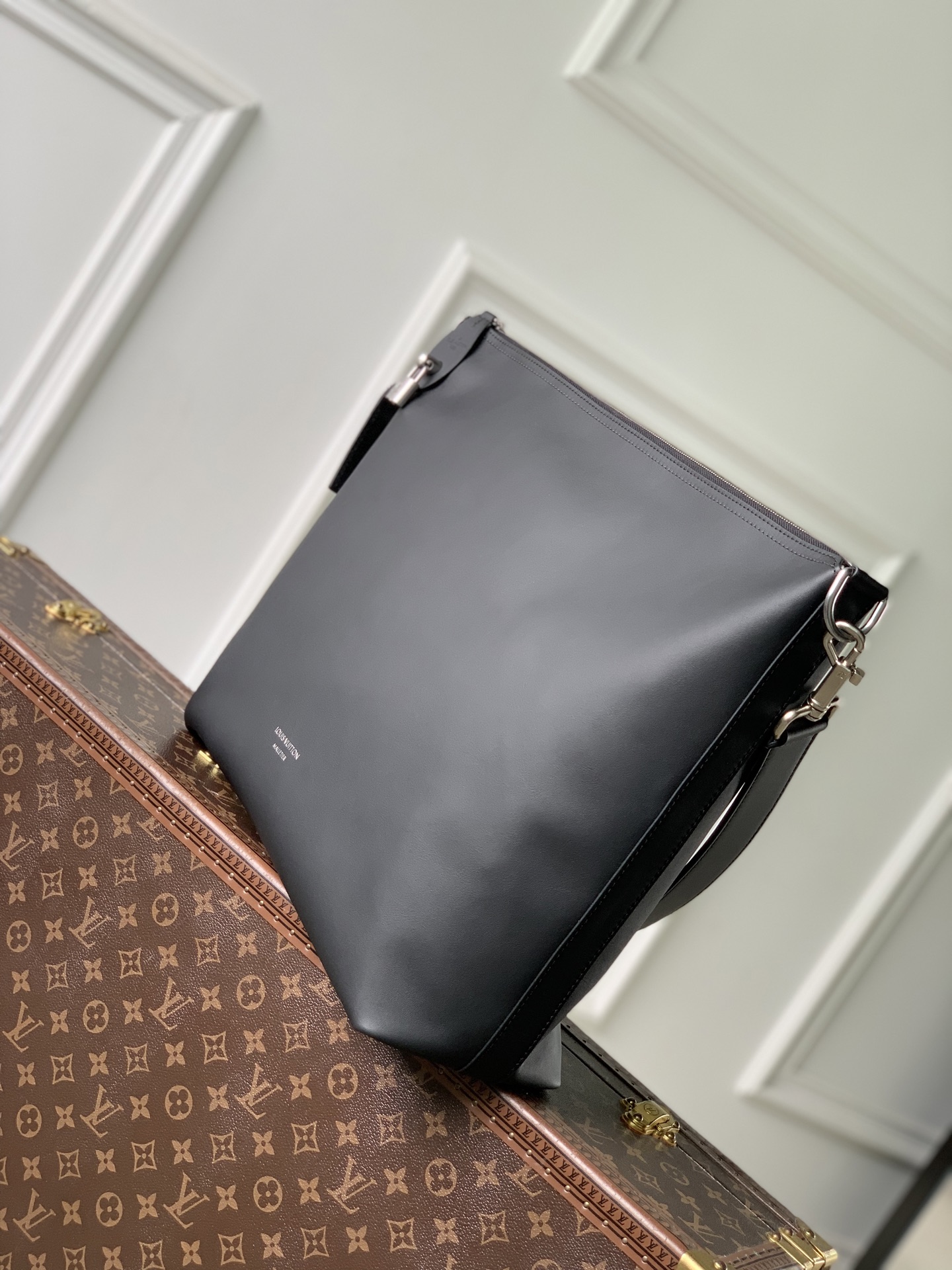 L0vis Vvtt0n Vagabond Hobo-M28392-48 x 38 x 14CM