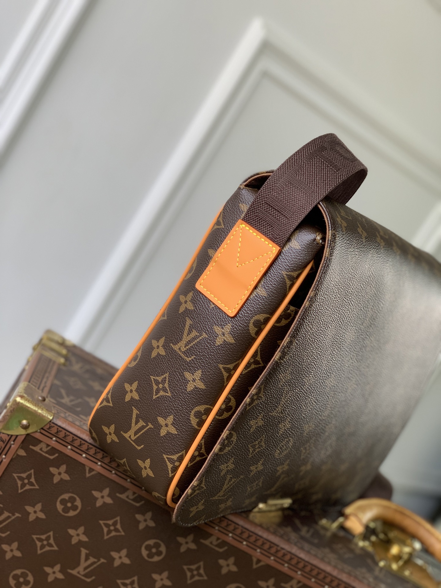 Lou*is Vvtt0n Bastille PM Bag-23 x 27 x 8CM