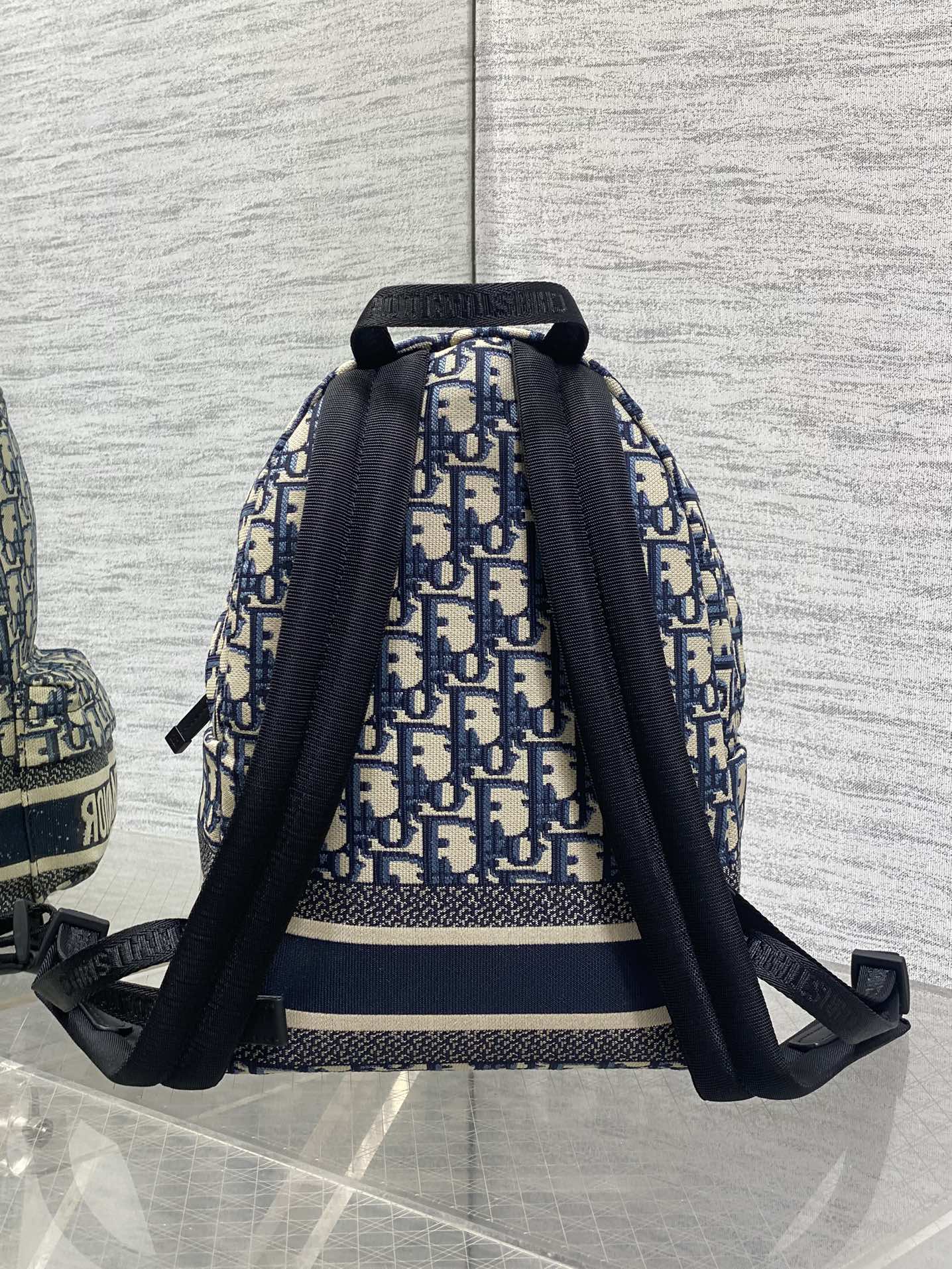 Diro Oblique Backpack-21.5*13*31.5CM