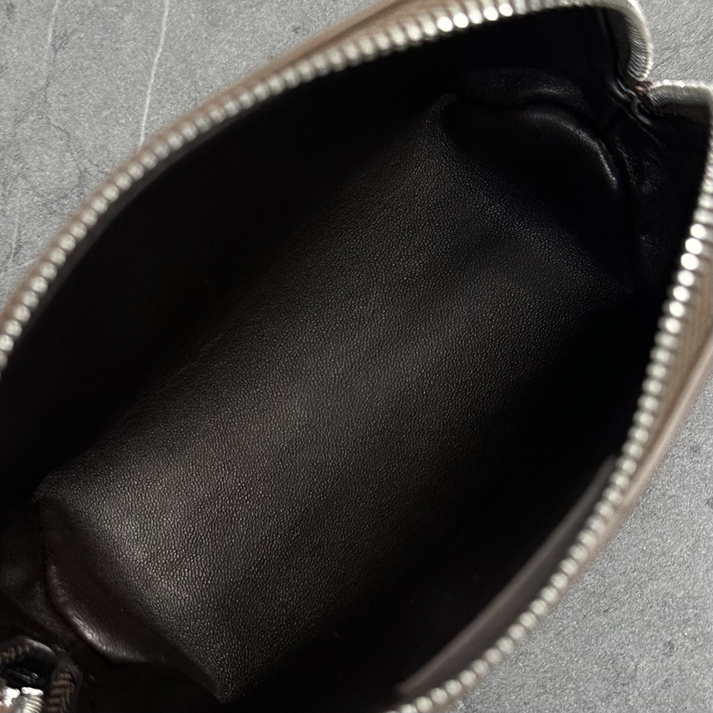 The R0w Owen Pouch-14x5x8.5CM
