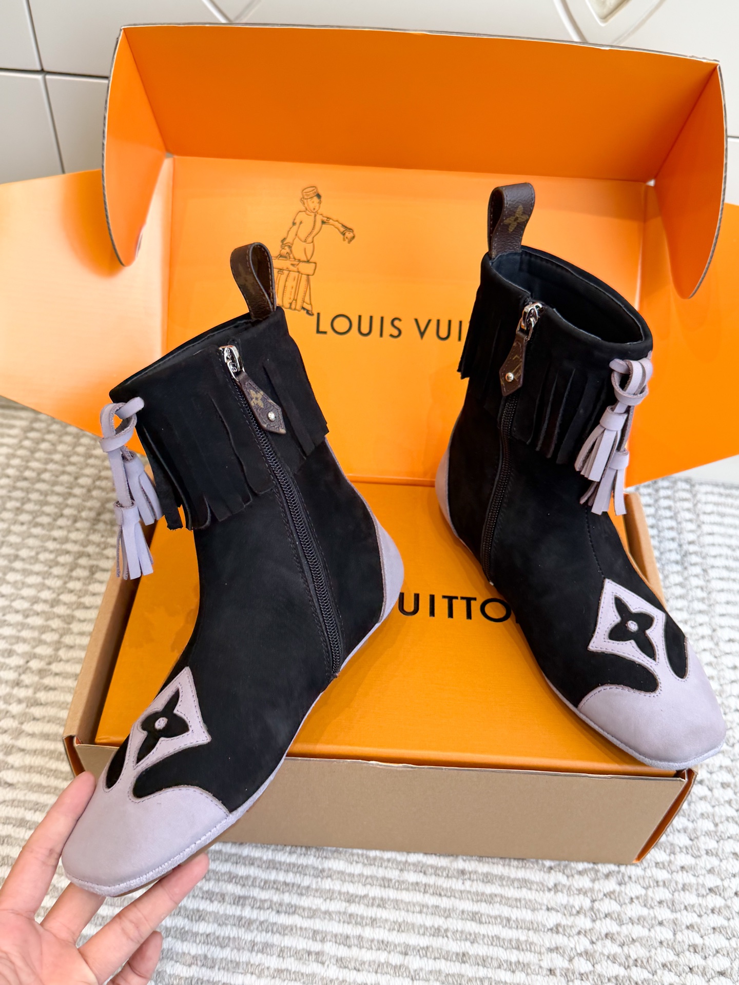 Loui*s Vvtt0n Western Fringe (EU35-41)